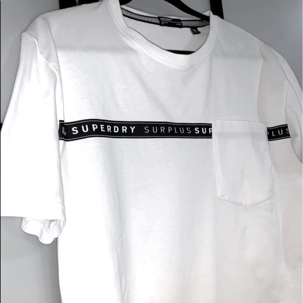 Superdry NY Surplus Tee w Front Pocket